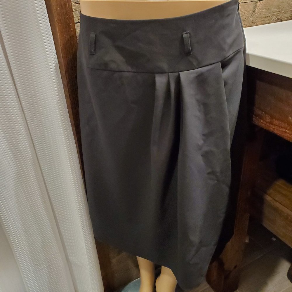 Worthington Black Skirt Size 10 Below Knee Pleated Front Wrap Look Stretch
